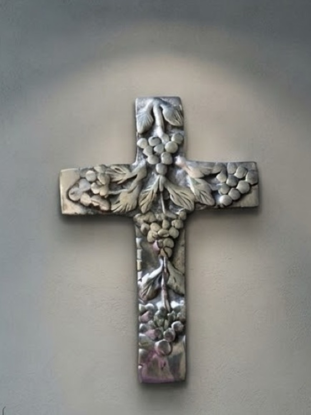 Decorative Metallic Wall Cross in Silver and Gray